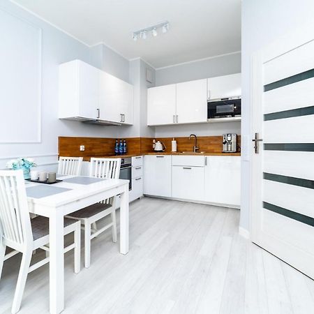 Bright - Neptun Park By Oneapartments Gdansk Bagian luar foto