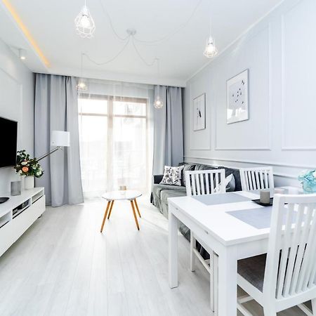 Bright - Neptun Park By Oneapartments Gdansk Bagian luar foto