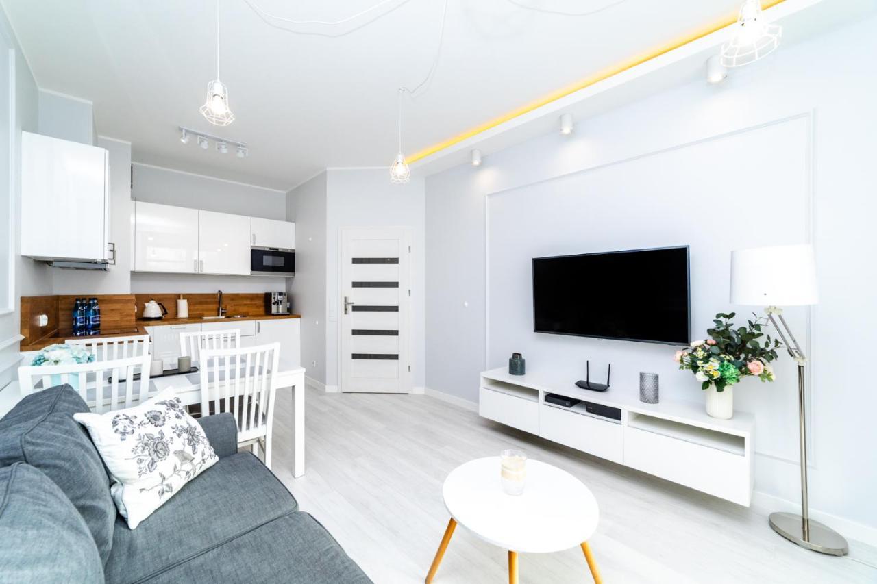 Bright - Neptun Park By Oneapartments Gdansk Bagian luar foto