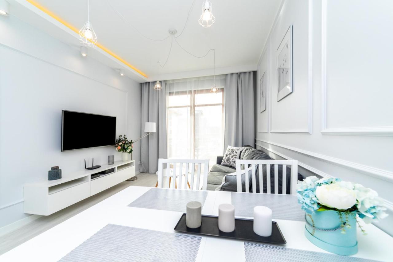 Bright - Neptun Park By Oneapartments Gdansk Bagian luar foto