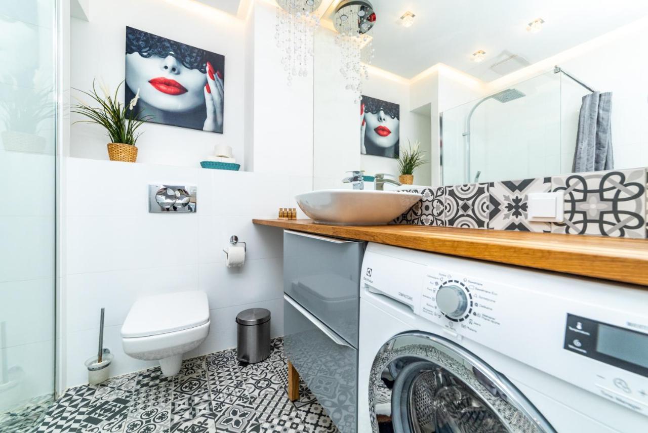 Bright - Neptun Park By Oneapartments Gdansk Bagian luar foto